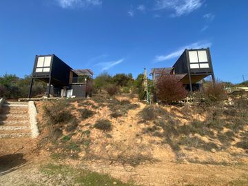 PARCELA 9200 M2 CON TRES CASAS EN QUILPUE