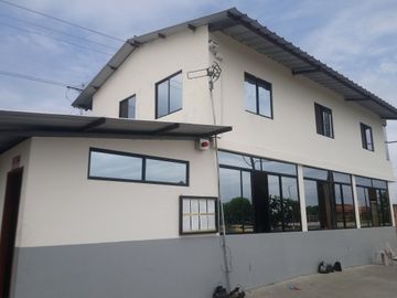 SE VENDE EXCELENTE PROPIEDAD INDUSTRIAL/COMERCIAL 22.000M2 - DURÁN