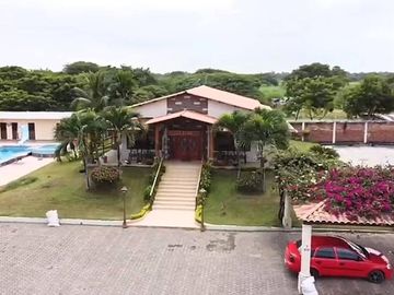SE VENDE EXCELENTE PROPIEDAD INDUSTRIAL/COMERCIAL 22.000M2 - DURÁN