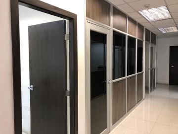 LOCAL COMERCIAL EN VENTA 265M2 - Norte de Guayaquil