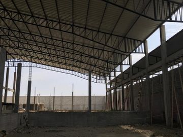 Venta bodega industrial 4000m2 La Libertad.