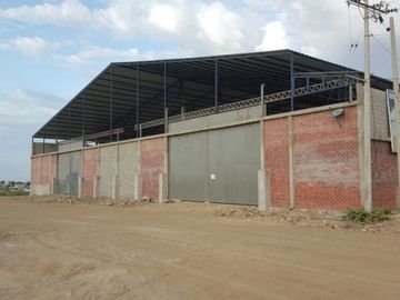 Venta bodega industrial 4000m2 La Libertad.