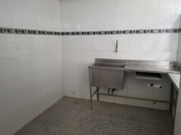 VENTA O ALQUILER BODEGA CON CAMARAS FIGORIFICAS 1092m2- VIA A DAULE