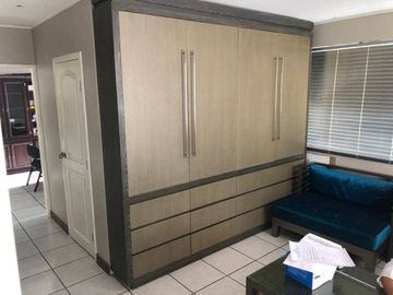EN VENTA CASA- IDEAL OFICINAS, RESTAURANTES 500MTS- KENNEDY NORTE