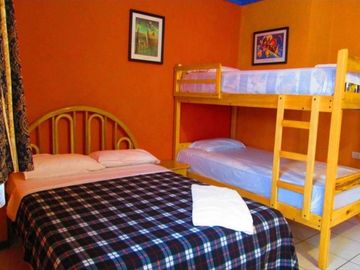 HOTEL EN VENTA - 83 HABITACIONES - CANTÓN SALINAS, Prov. Santa Elena