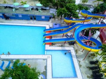 HOTEL EN VENTA - 4800M2 CONST. - CANTÓN ATACAMES, Provincia de Esmeraldas