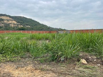 Lote en venta para bodegas 935,95m²- Av. León Febres Cordero km14