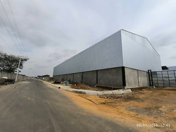 Venta bodega industrial 1200m2 Samborondón, Vía al PAN.