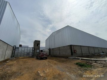 Venta bodega industrial 400m2 Samborondón, Vía al PAN.