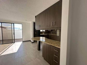 Casa en Venta en Monte de Fiori (Cumbayá) 170000USD