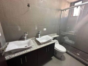 Casa en Venta en Monte de Fiori (Cumbayá) 170000USD