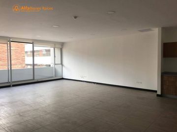 En venta oficina ejecutiva 77m2- Pichincha - Quito