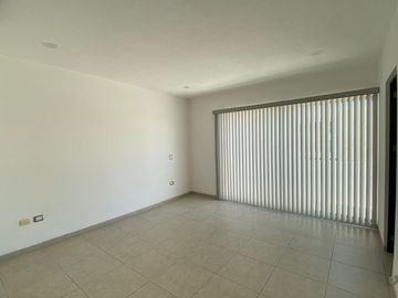 Casa en Venta en Lomas del Sol / EXCELENTE PRECIO
