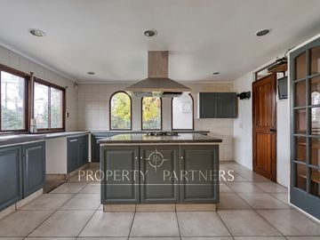 🏠🔑 Arriendo Casa en La Reina: 4 Dormitorios, Jardín Amplio