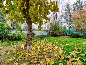 🏠🔑 Arriendo Casa en La Reina: 4 Dormitorios, Jardín Amplio