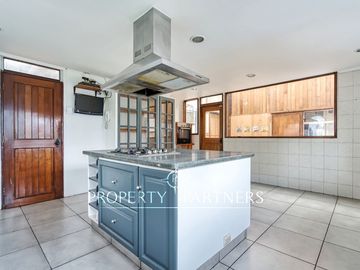 🏠🔑 Arriendo Casa en La Reina: 4 Dormitorios, Jardín Amplio
