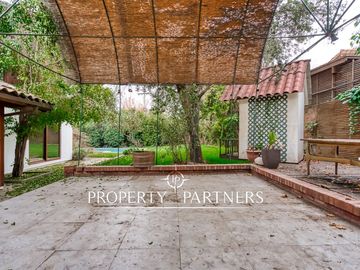 🏠🔑 Arriendo Casa en La Reina: 4 Dormitorios, Jardín Amplio