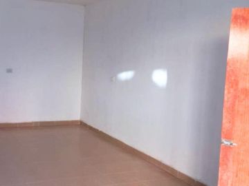Casa con Locales Comerciales en Venta
