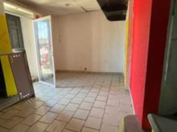 Propiedadcon ubicación privilegiada en el centro con locales comerciales