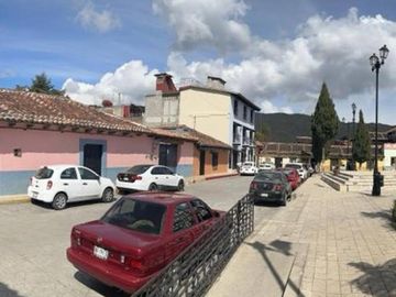 Propiedadcon ubicación privilegiada en el centro con locales comerciales