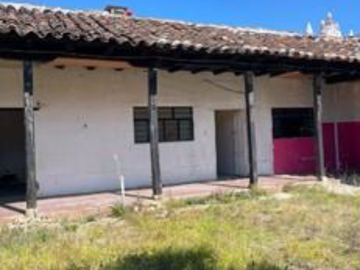 Propiedadcon ubicación privilegiada en el centro con locales comerciales