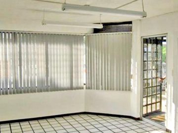 Oportunidad inversionistas Edificio con uso de suelo comercial