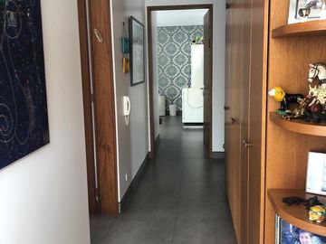 Venta Espectacular Casa de 5 dormitorios en Urbanización Pillagua. Sector Santa Ines. Cumbayá. JS