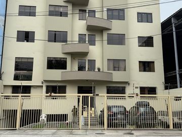 VENDO DUPLEX - ESPALDAS TOTTUS SAN LUIS
