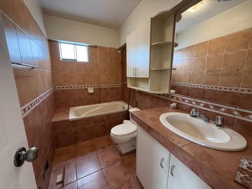 VENDO DUPLEX - ESPALDAS TOTTUS SAN LUIS