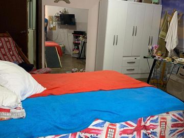 OCASION!!! VENDO CASA DE 3 PISOS MAS AZOTEAEN BREÑA LIMITE CON PUEBLO LIBRE