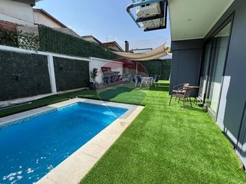 Moderna y remodelada casa en sector tranquilo