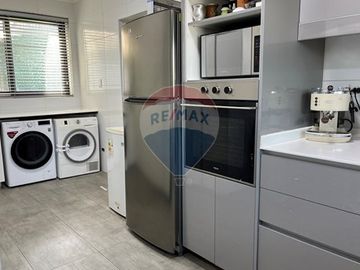 Moderna y remodelada casa en sector tranquilo