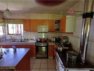 Casa con gran terreno -NO PAGA COMISION