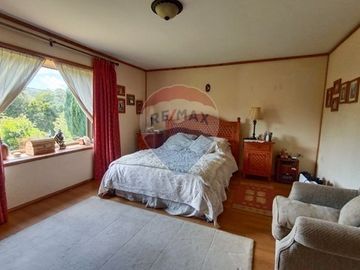 Casa con gran terreno -NO PAGA COMISION