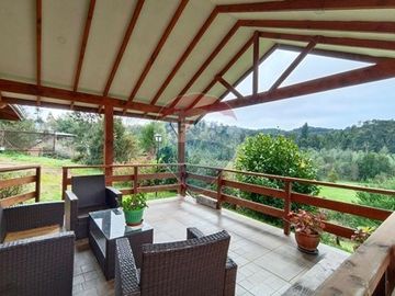 Casa con gran terreno -NO PAGA COMISION