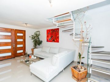CASA EN QUILPUÉ, CALLE OCÉANO ÁRTICO