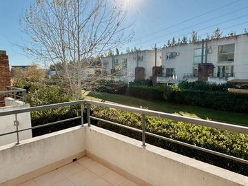 Venta de Departamento Dúplex con amenities en Barrio Sendero, Nordelta