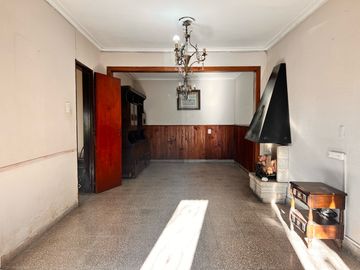Casa en VENTA | 2/3 Dormi - Quincho y parrilla | 33 e/ 24 y 25 - La Plata