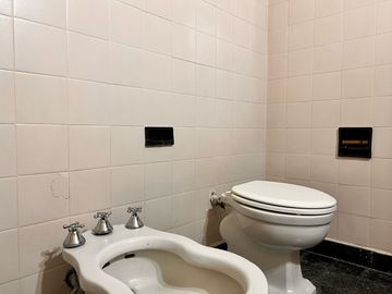 Casa en VENTA | 2/3 Dormi - Quincho y parrilla | 33 e/ 24 y 25 - La Plata