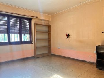 Casa en VENTA | 2/3 Dormi - Quincho y parrilla | 33 e/ 24 y 25 - La Plata