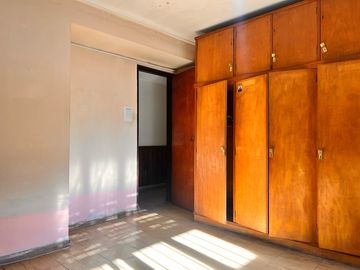Casa en VENTA | 2/3 Dormi - Quincho y parrilla | 33 e/ 24 y 25 - La Plata
