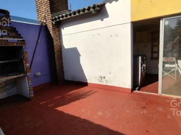 Venta PH 3 Ambientes en Florida Oeste Con Balcón al Frente Con Terraza Parrilla Apto Crédito