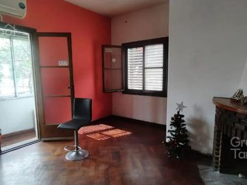 Venta PH 3 Ambientes en Florida Oeste Con Balcón al Frente Con Terraza Parrilla Apto Crédito