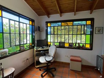 Casa en  venta City Bell 3 dormitorios parque pileta quincho