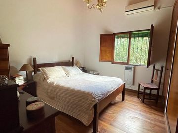 Casa en  venta City Bell 3 dormitorios parque pileta quincho