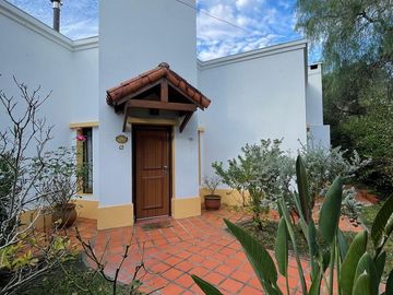 Casa en  venta City Bell 3 dormitorios parque pileta quincho