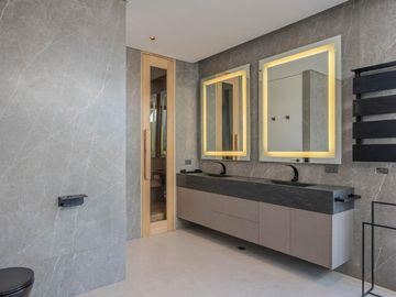 Casa Premium al lago central en venta - Barrio Marinas - Puertos del Lago - Escobar