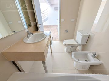 Venta departamento penthouse con terraza 2 dormitorios en FORUM Puerto Norte