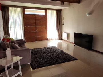 Casa en Tristán Suarez