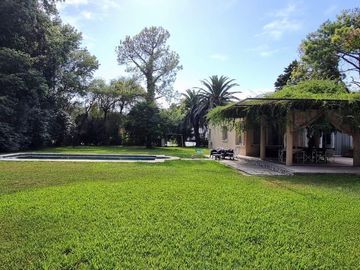 Casa en Tristán Suarez